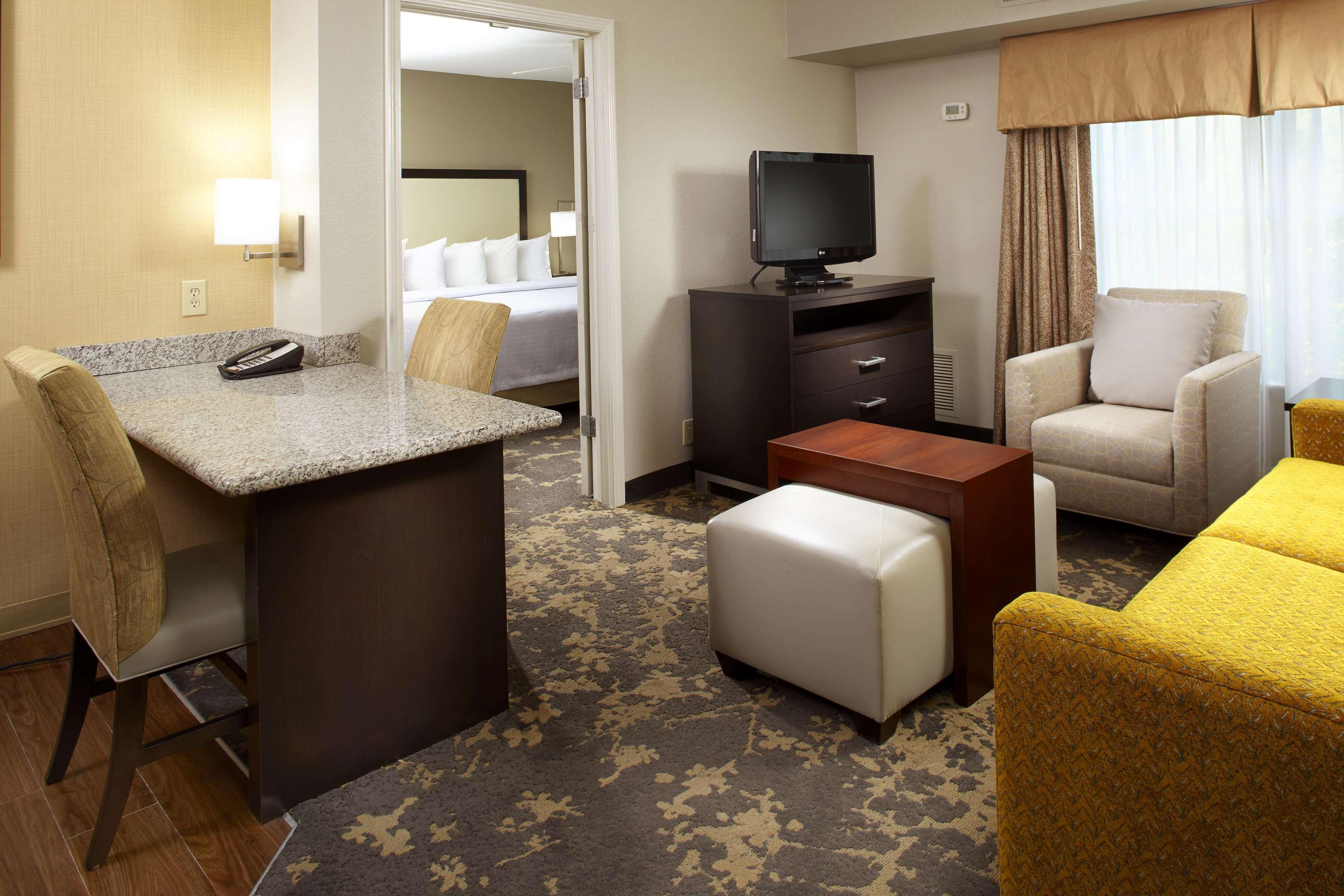 Homewood Suites By Hilton Charlotte Airport Exterior photo