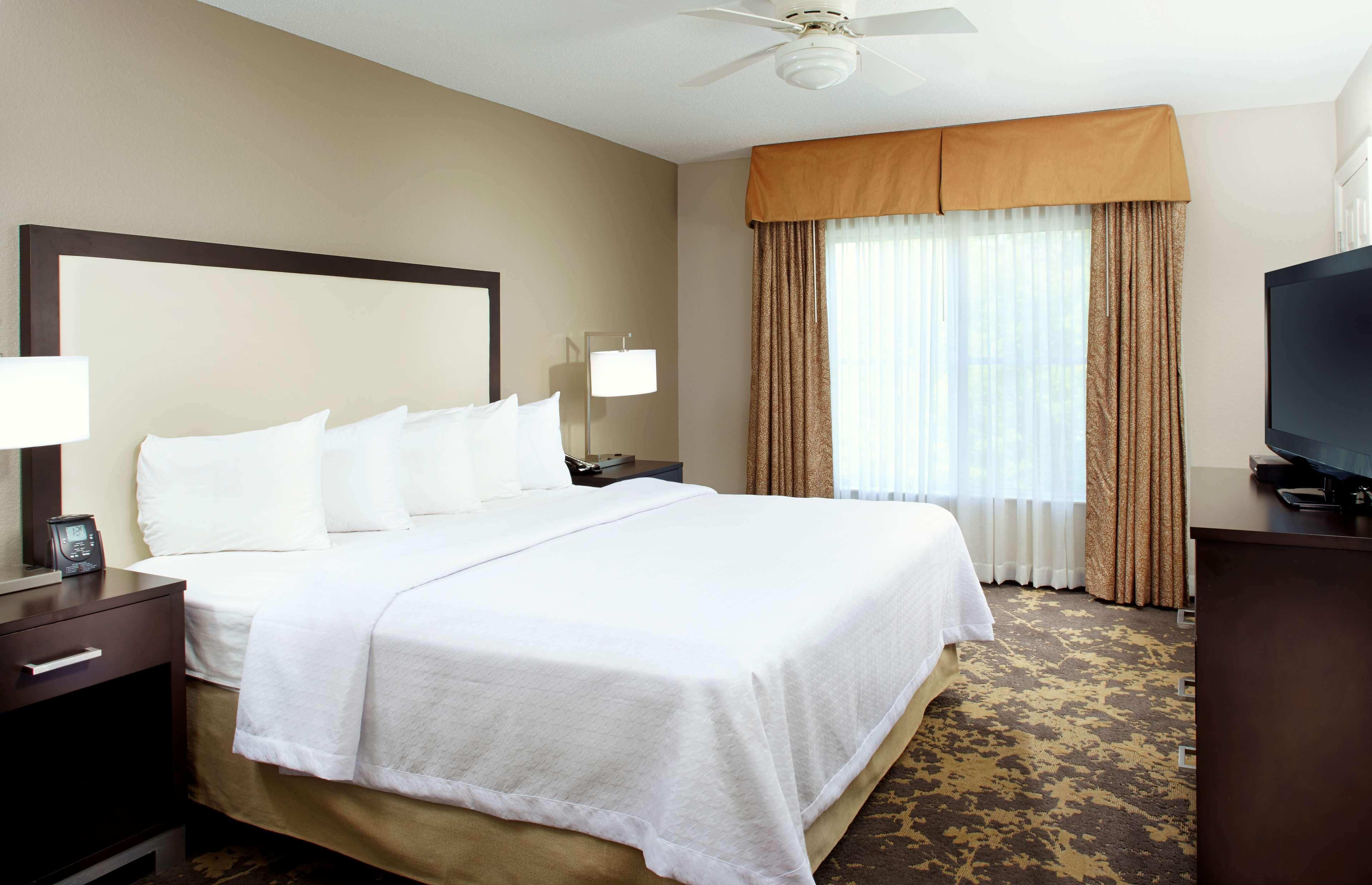 Homewood Suites By Hilton Charlotte Airport Exterior photo