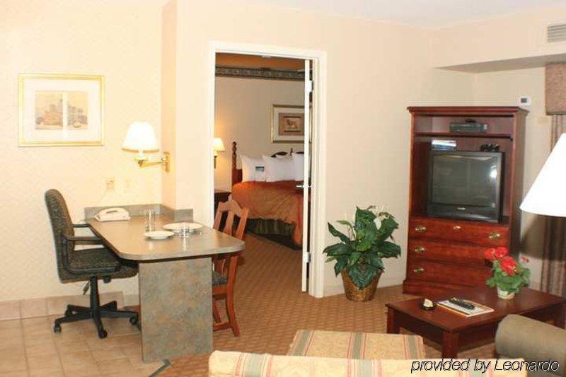 Homewood Suites By Hilton Charlotte Airport Room photo